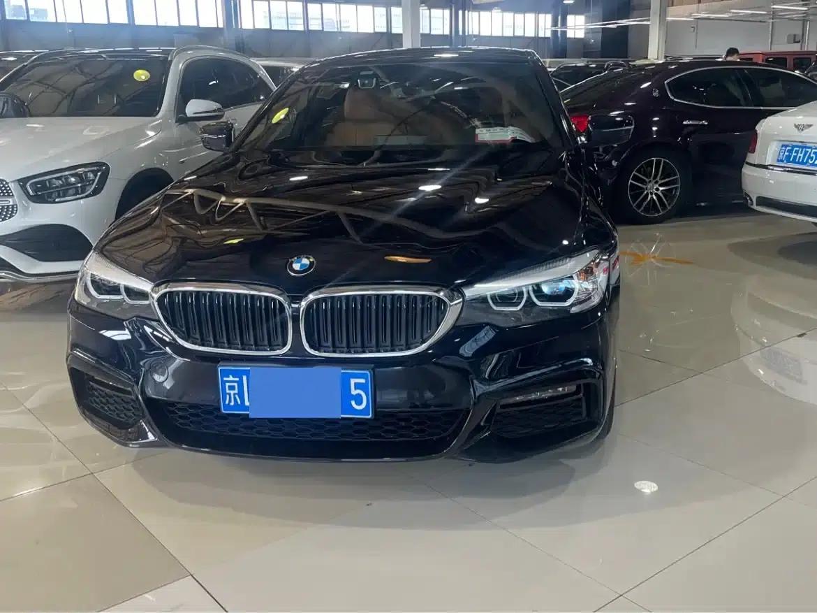 2019 BMW 5 Series 530Li Leading Edition M Sport Package — миниатюра 1
