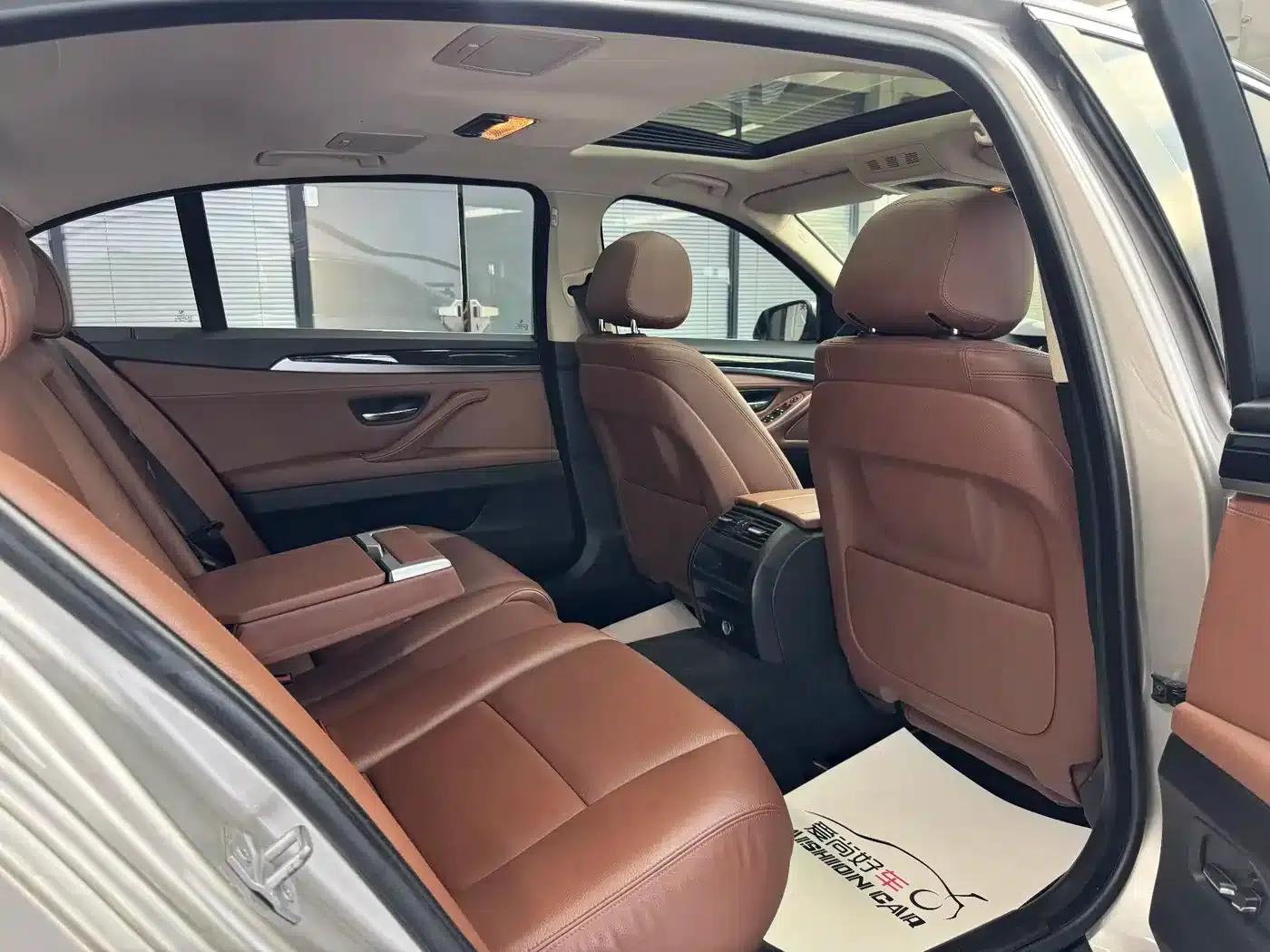 2014 BMW 5 Series 520Li Elegant Edition — миниатюра 13