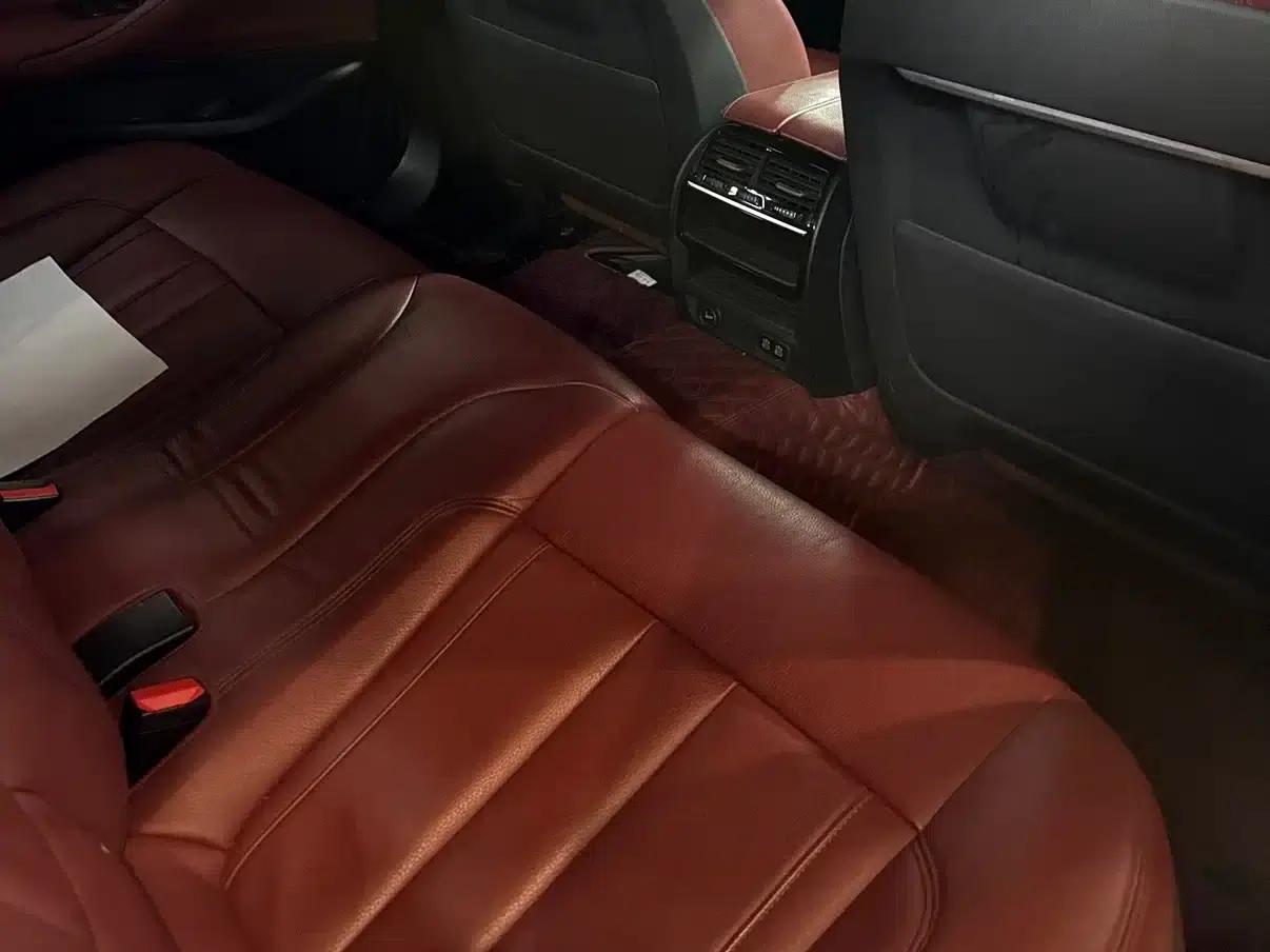 2020 BMW 5 Series 530Li Leading Edition M Sport Package — миниатюра 14