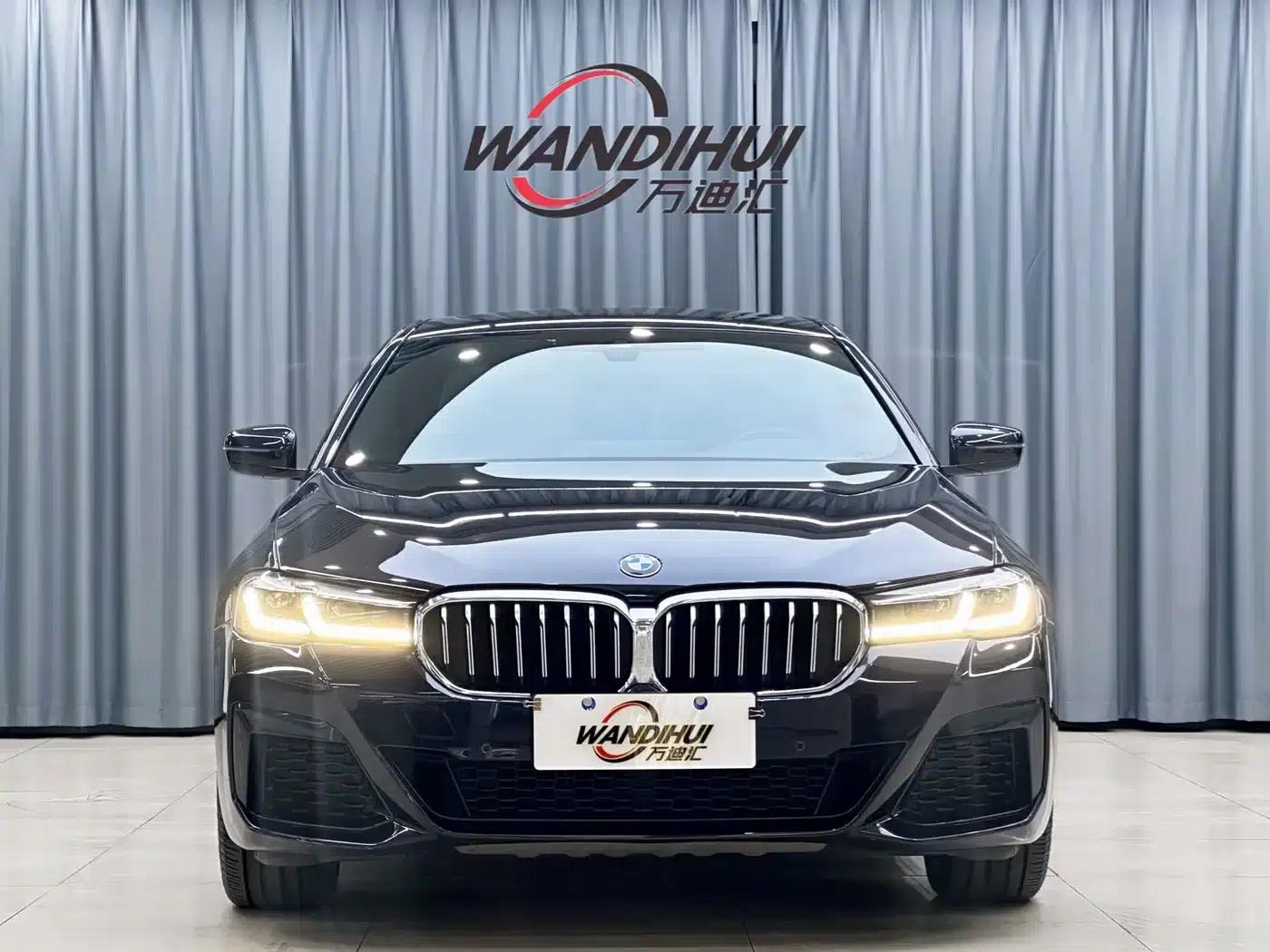 2022 BMW 5 Series 530Li Leading Edition M Sport Package — миниатюра 2