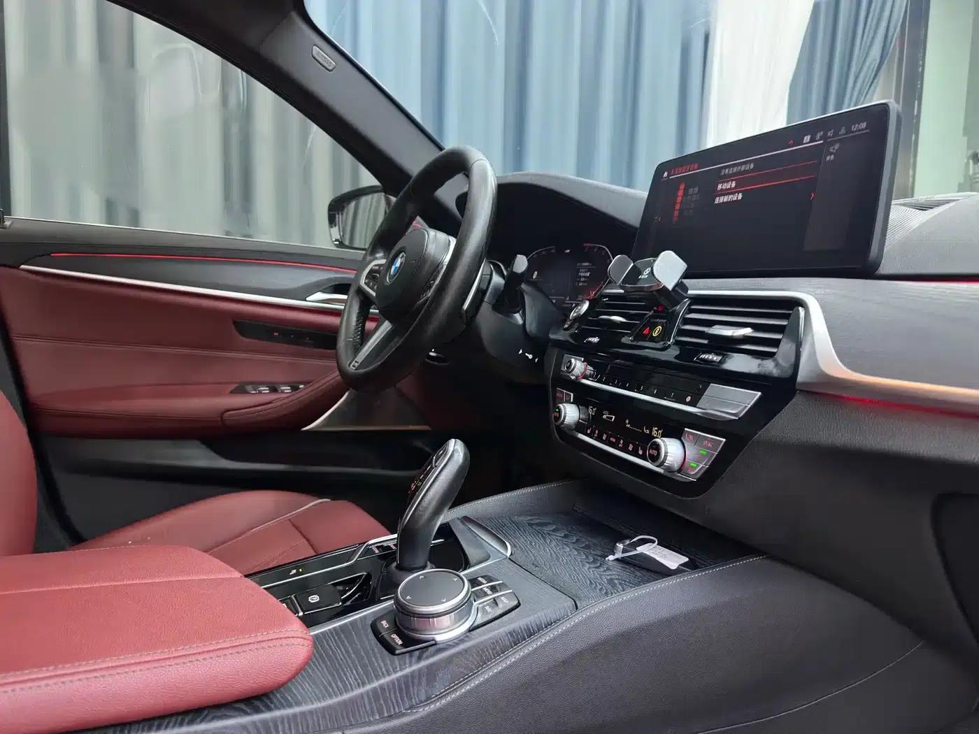 2022 BMW 5 Series 530Li Leading Edition M Sport Package — миниатюра 22