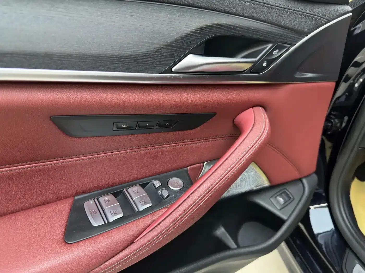 2022 BMW 5 Series 530Li Leading Edition M Sport Package — миниатюра 8