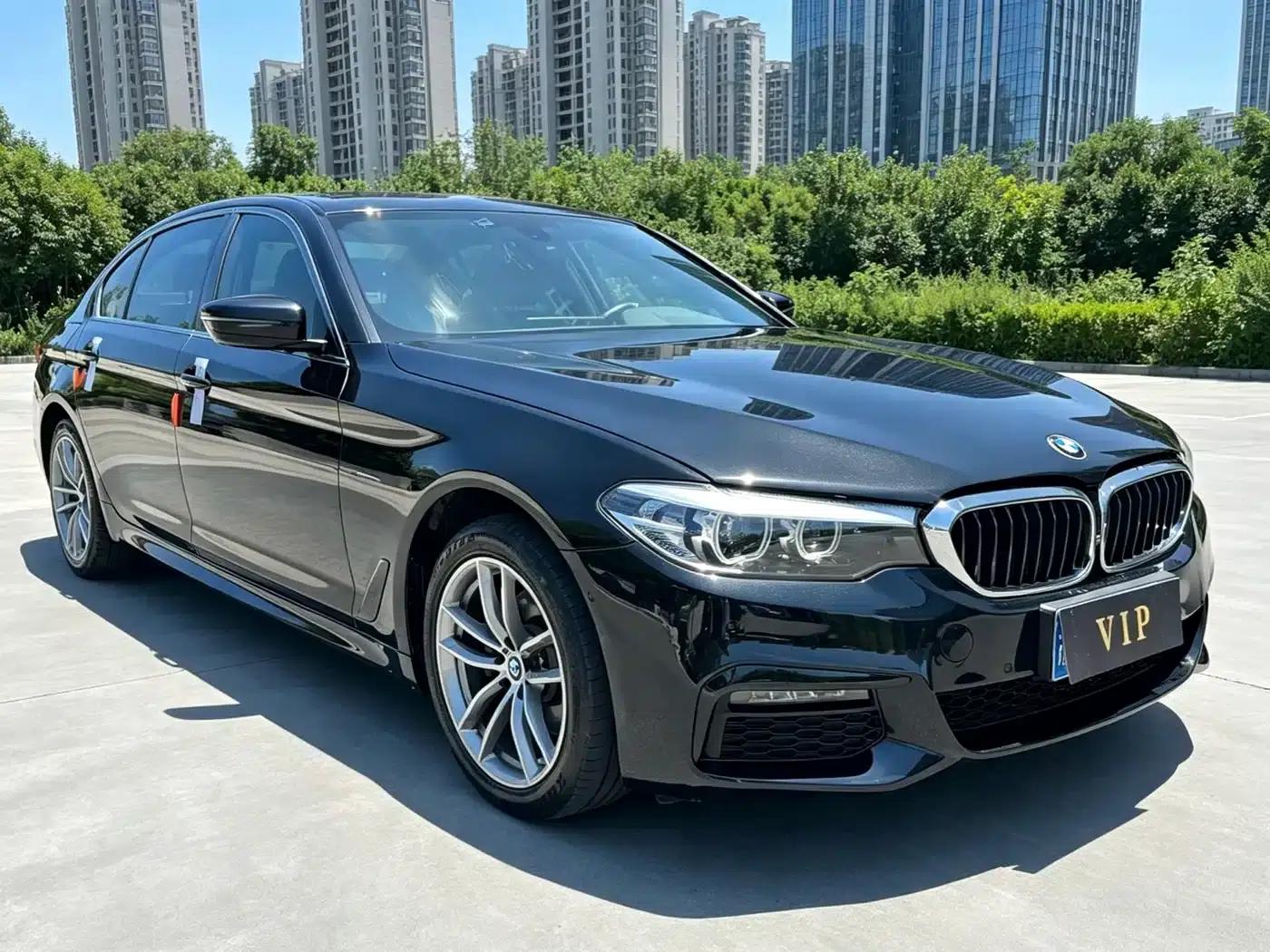 2019 BMW 5 Series 525Li M Sport Package — миниатюра 6