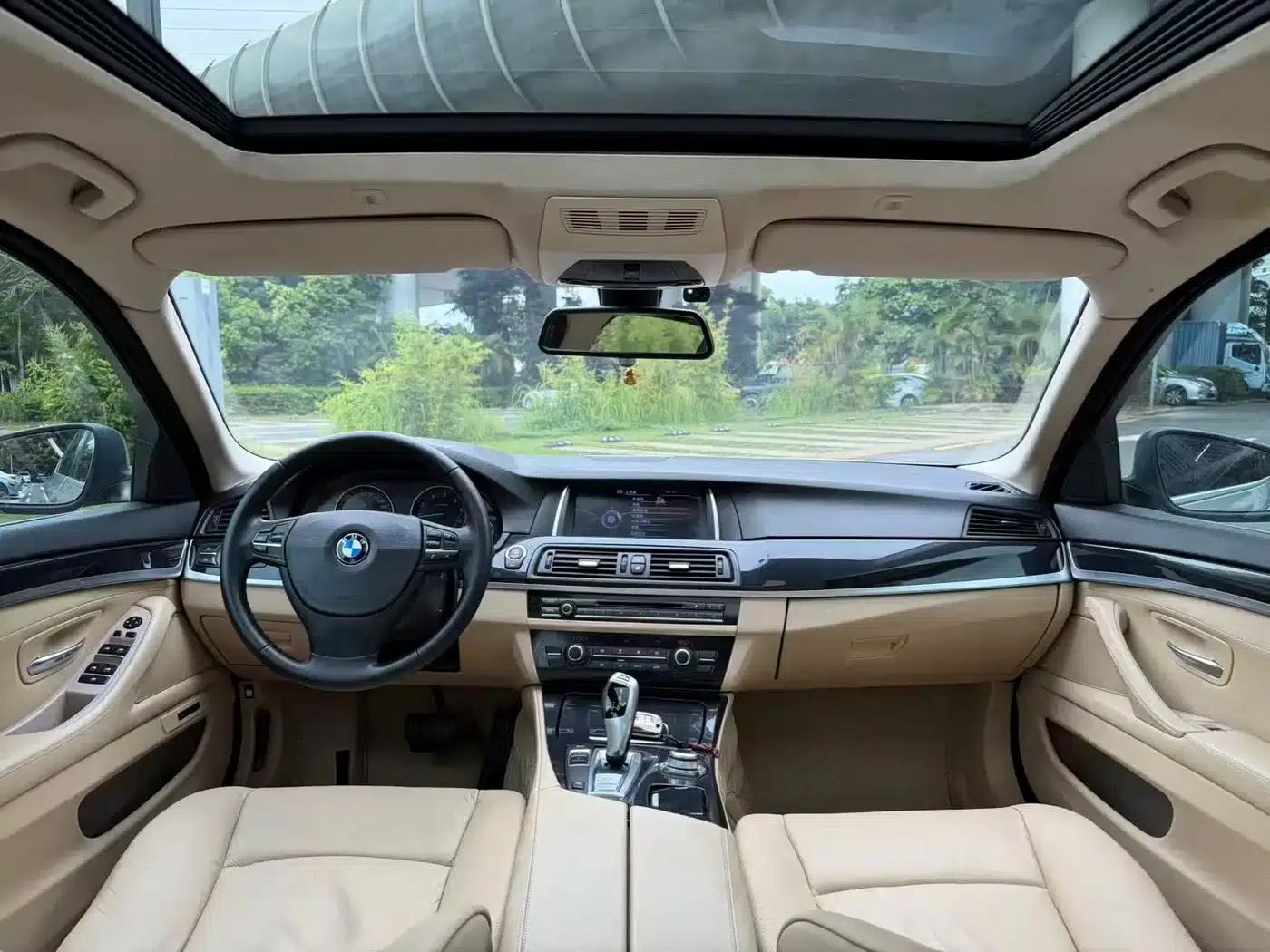 BMW 5 Series 2013 520Li Elegant Edition — миниатюра 4