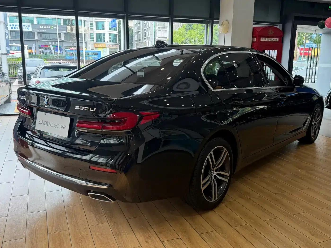 BMW 5 Series 2021 Facelift 530Li Leading Luxury Package — миниатюра 4