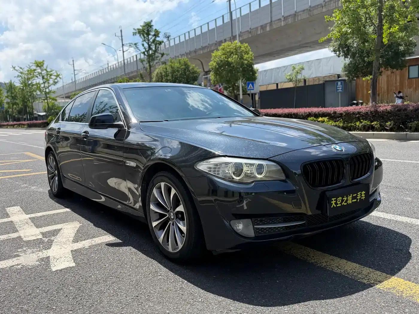 BMW 5 Series 2013 525Li Luxury — миниатюра 9