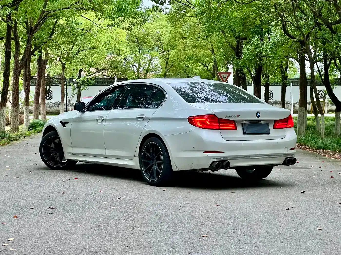 2018 BMW 5 Series Facelift 540Li Executive Edition — миниатюра 6