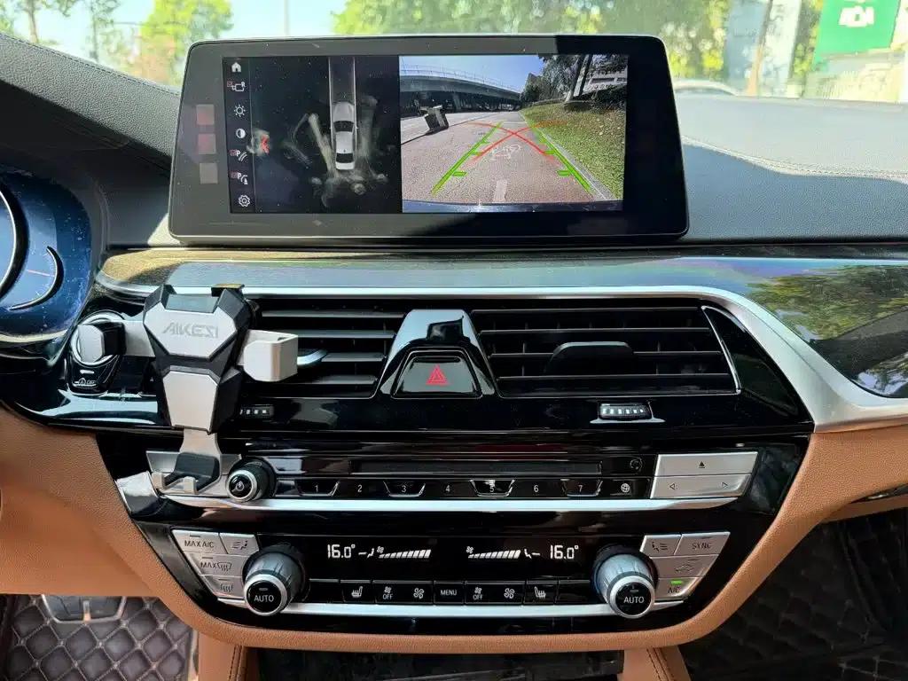 2018 BMW 5 Series 530Li Leading Luxury Package — миниатюра 10