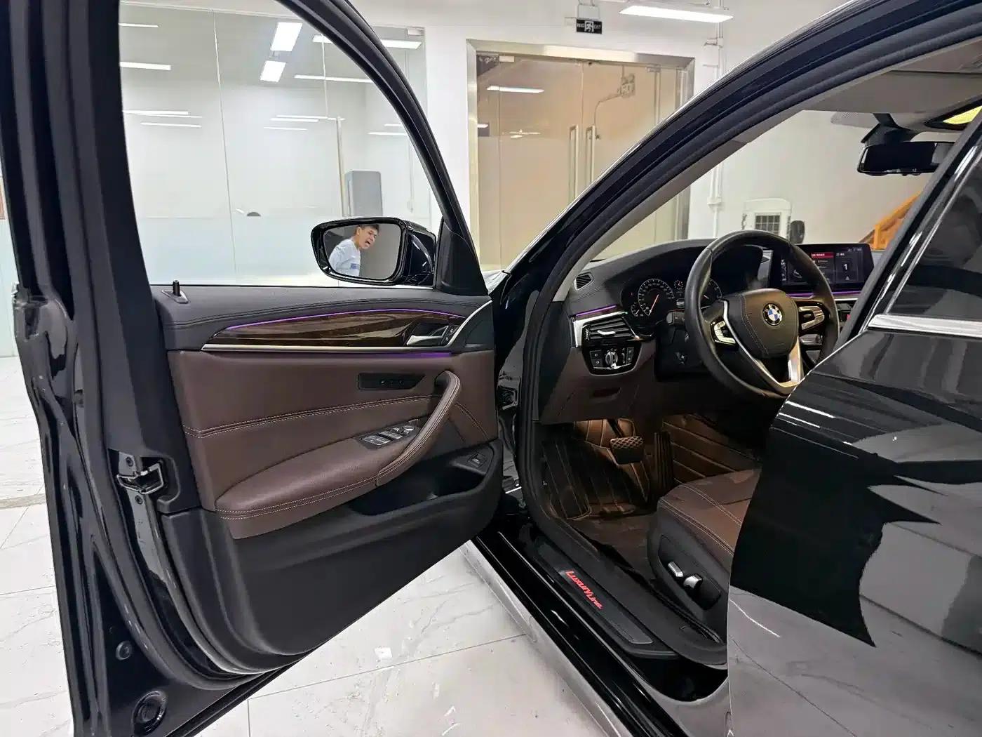 2018 BMW 5 Series 525Li Luxury Package — миниатюра 8