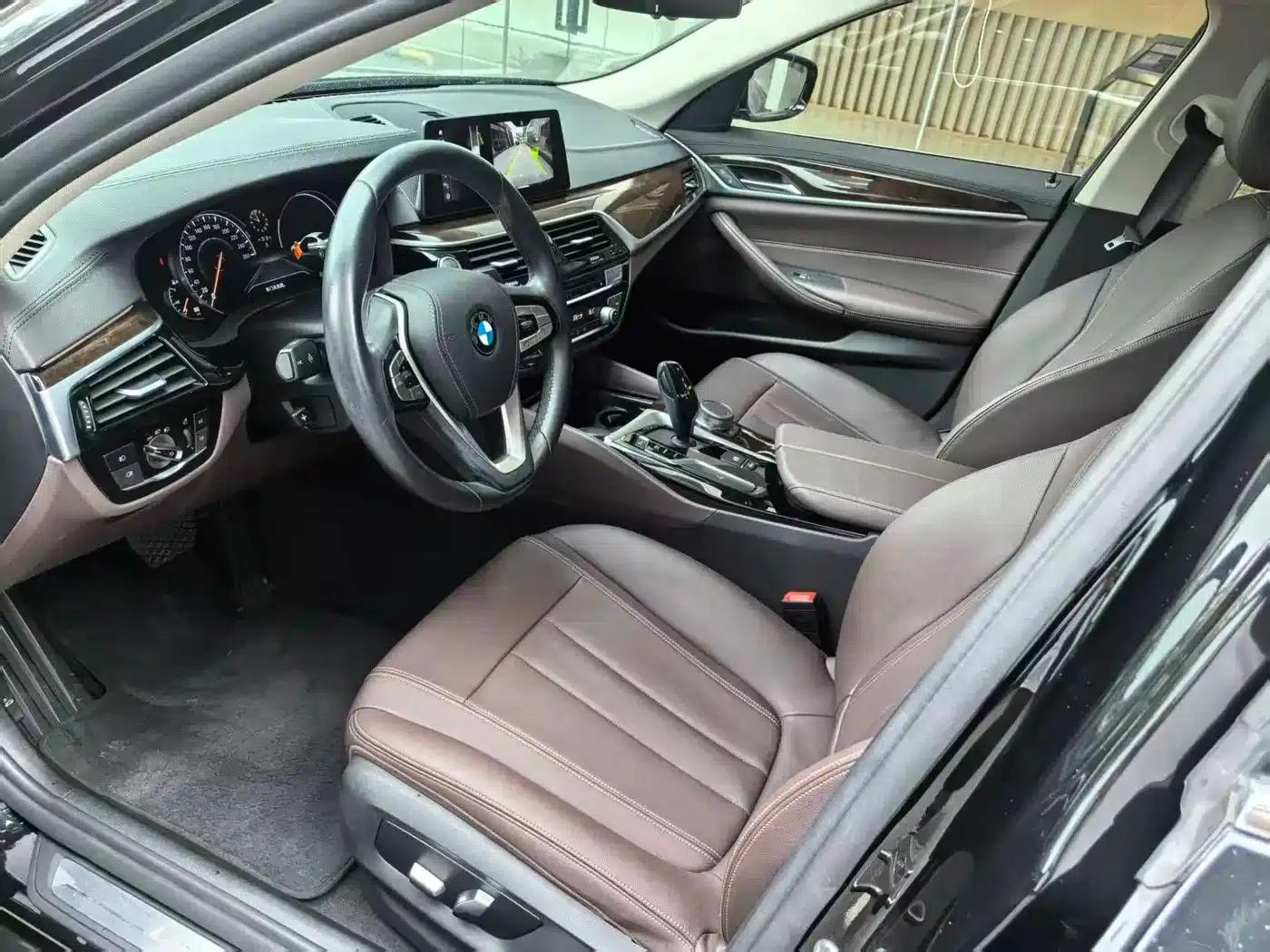 2018 BMW 5 Series 525Li Luxury Package — миниатюра 3
