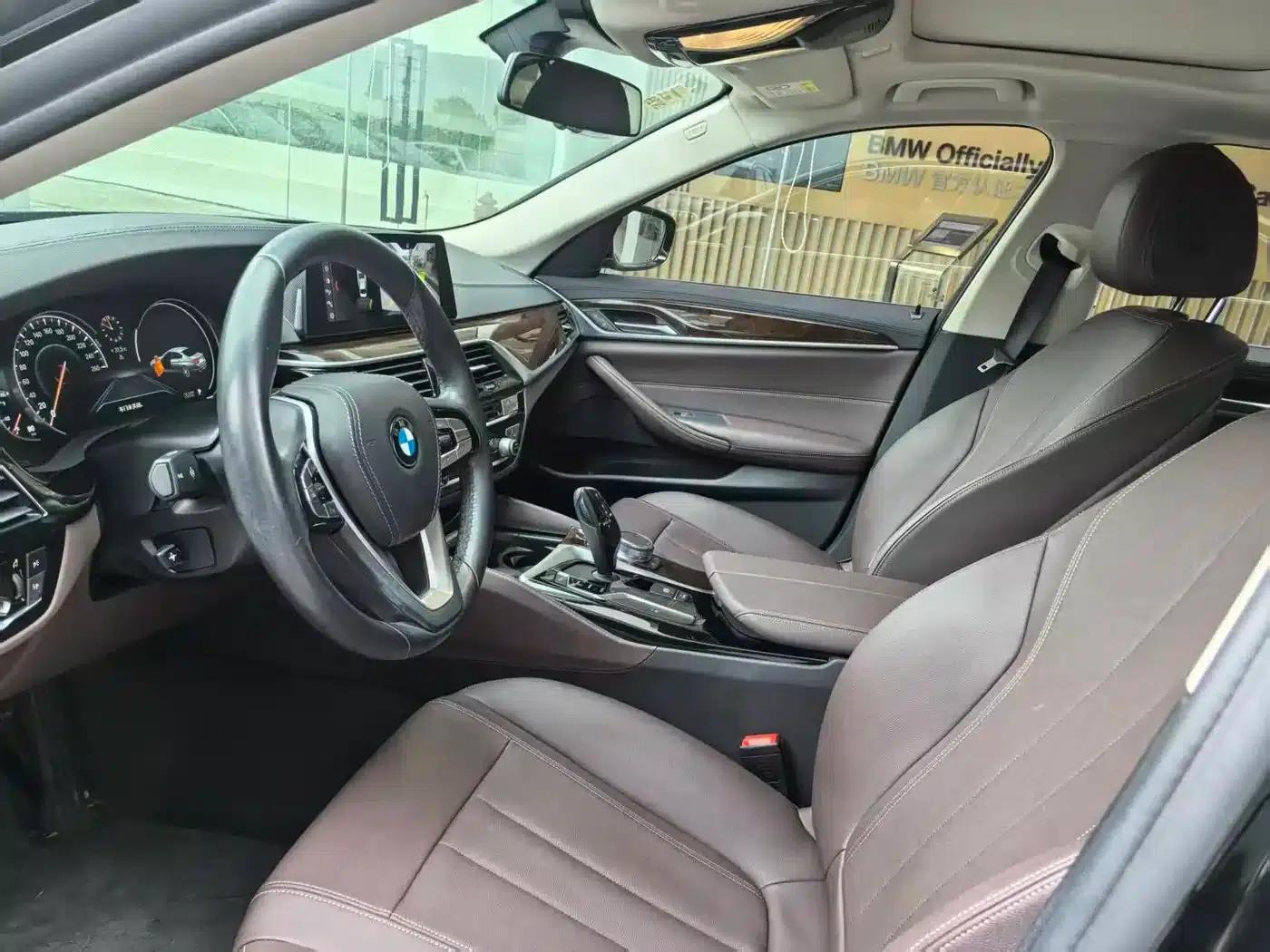 2018 BMW 5 Series 525Li Luxury Package — миниатюра 4