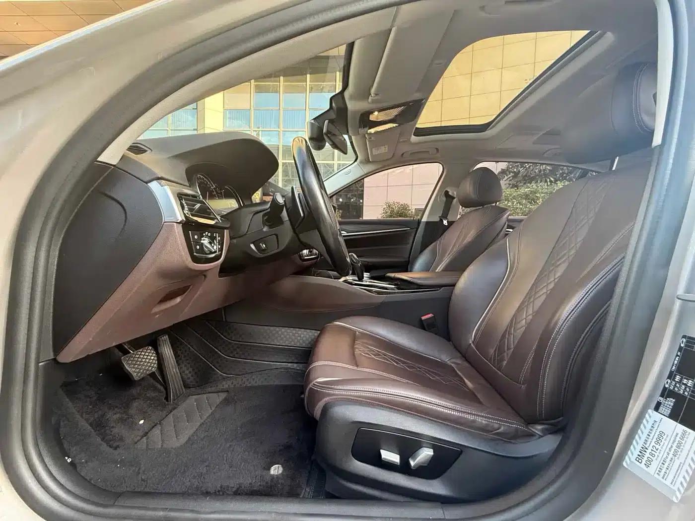 2018 BMW 5 Series 530Li Leading Luxury Package — миниатюра 14
