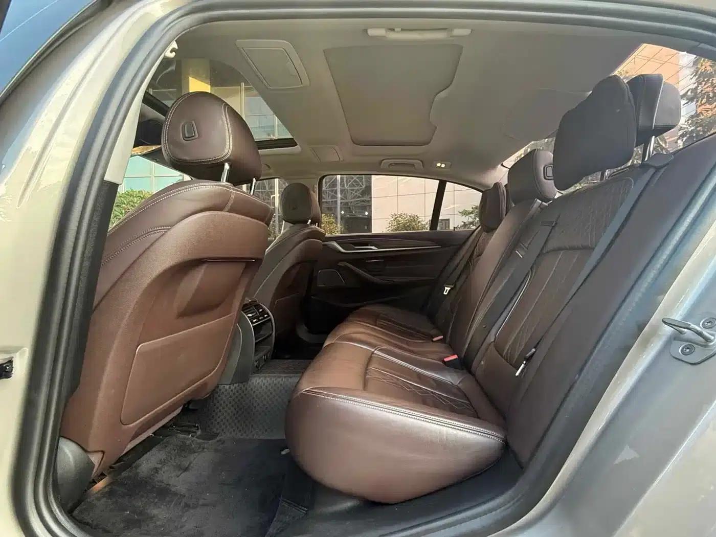 2018 BMW 5 Series 530Li Leading Luxury Package — миниатюра 16