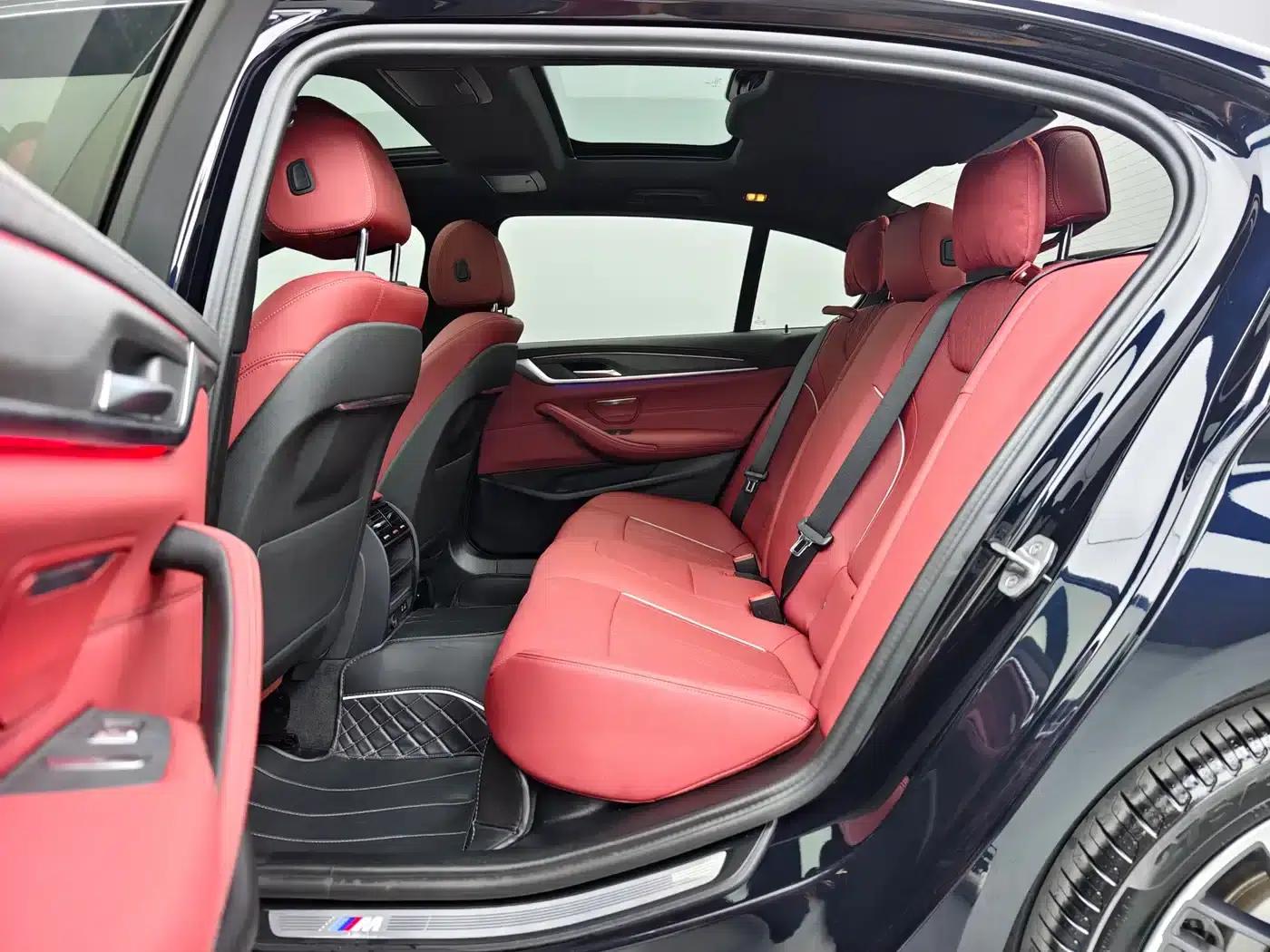 2023 BMW 5 Series Facelift 530Li Leading Edition M Sport Package — миниатюра 15