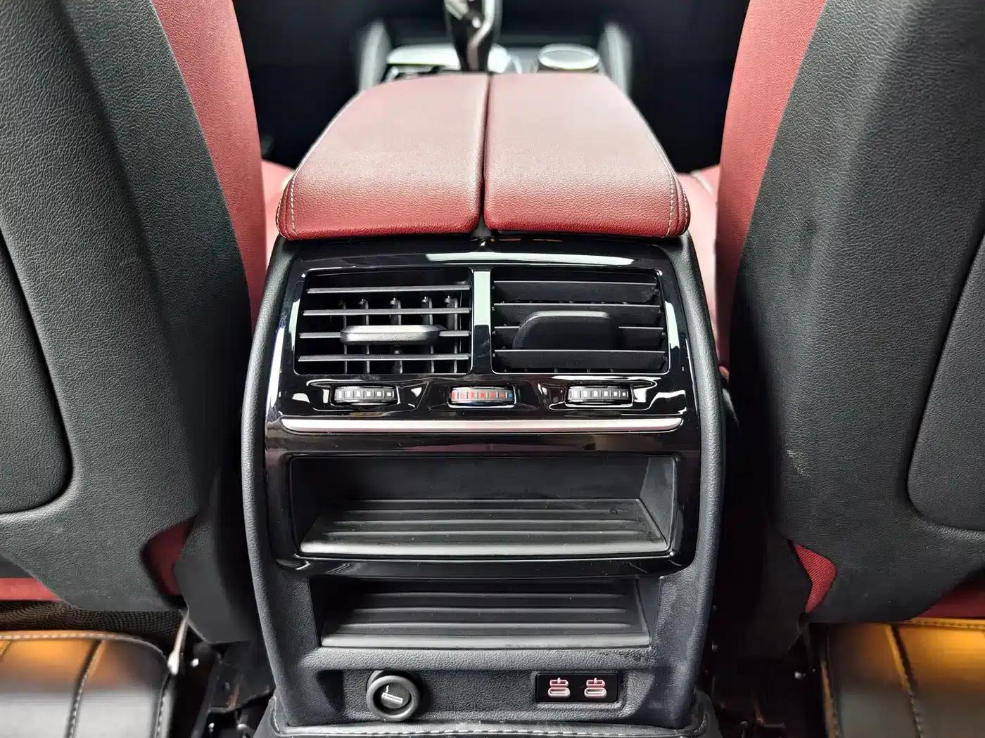 2023 BMW 5 Series Facelift 530Li Leading Edition M Sport Package — миниатюра 16