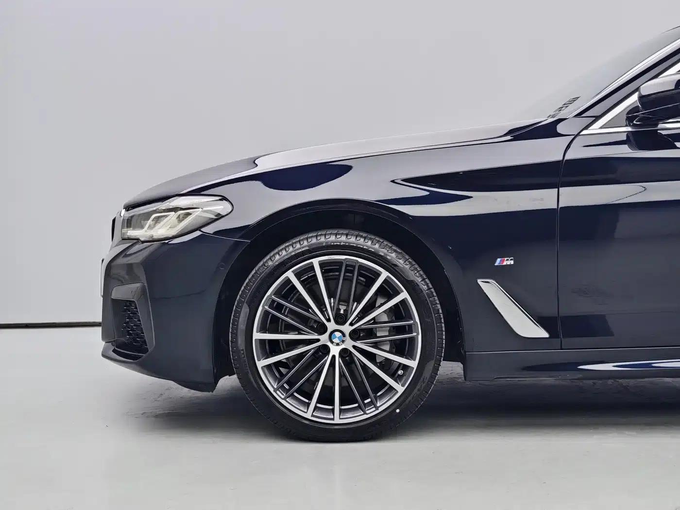 2023 BMW 5 Series Facelift 530Li Leading Edition M Sport Package — миниатюра 6