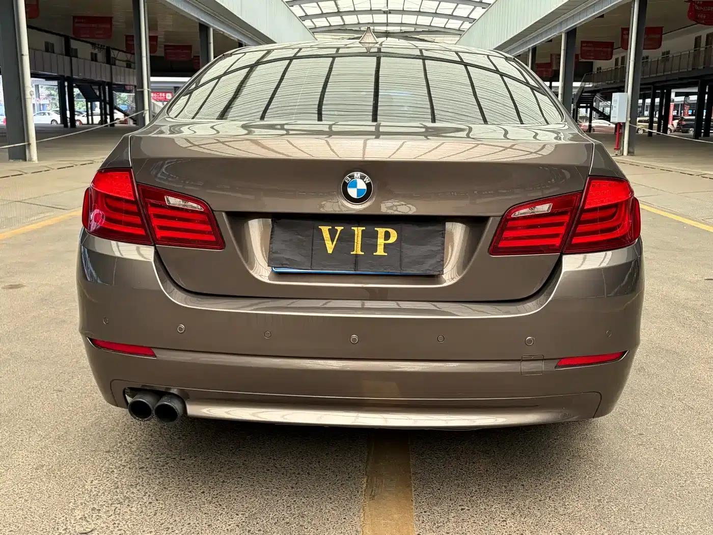 BMW 5 Series 2013 520Li Elegant Edition — миниатюра 6