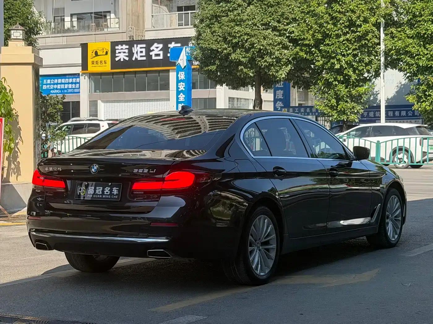 2022 BMW 5 Series Facelift 525Li Luxury Package — миниатюра 9