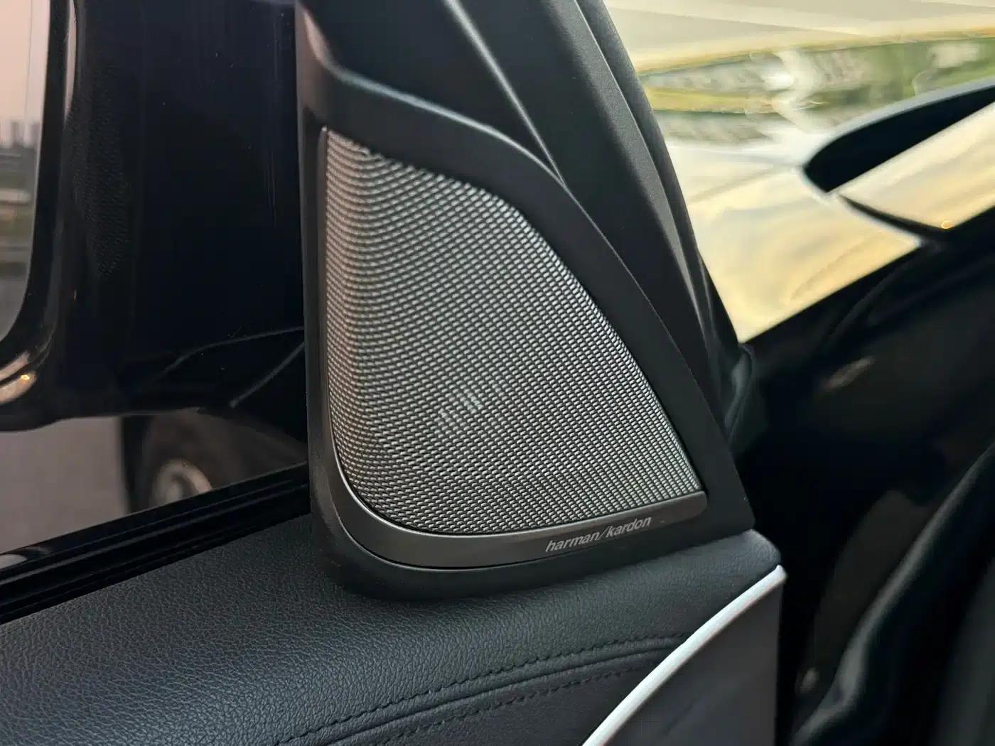 2018 BMW 5 Series Facelift 530Li Luxury M Sport Package — миниатюра 14