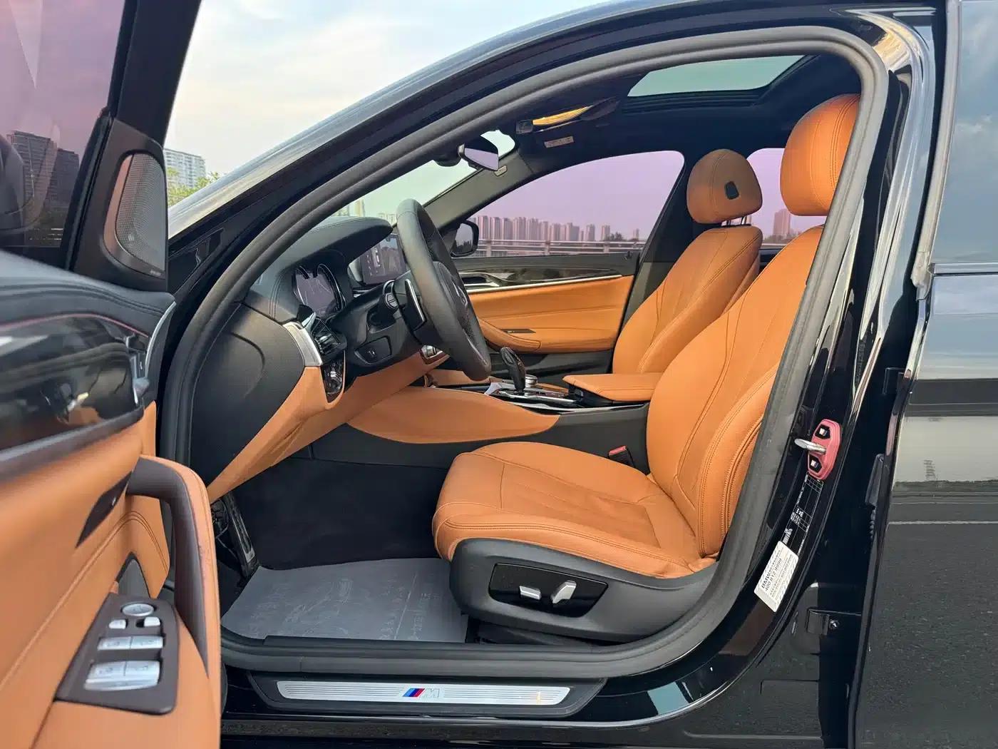2018 BMW 5 Series Facelift 530Li Luxury M Sport Package — миниатюра 15