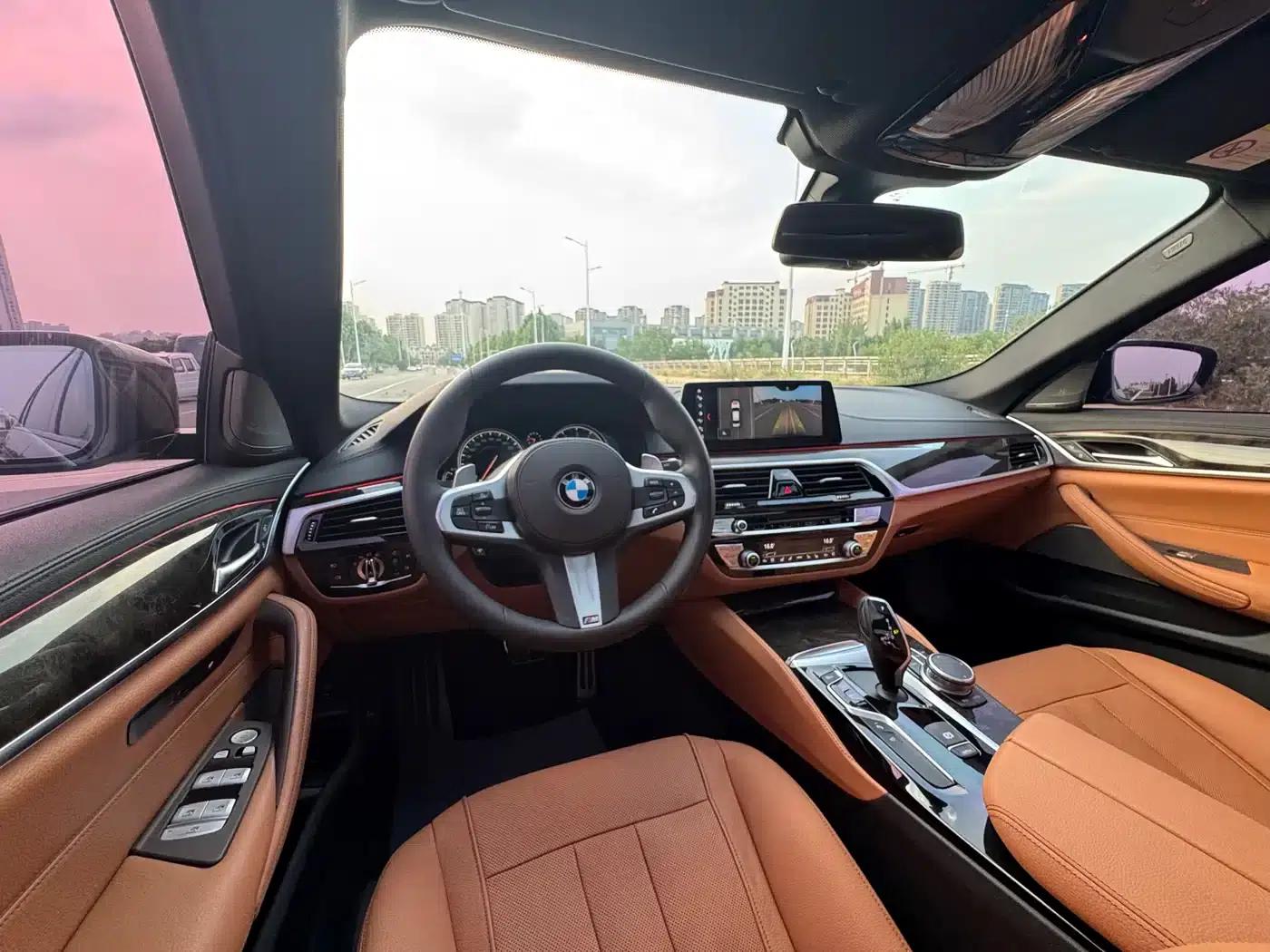 2018 BMW 5 Series Facelift 530Li Luxury M Sport Package — миниатюра 27