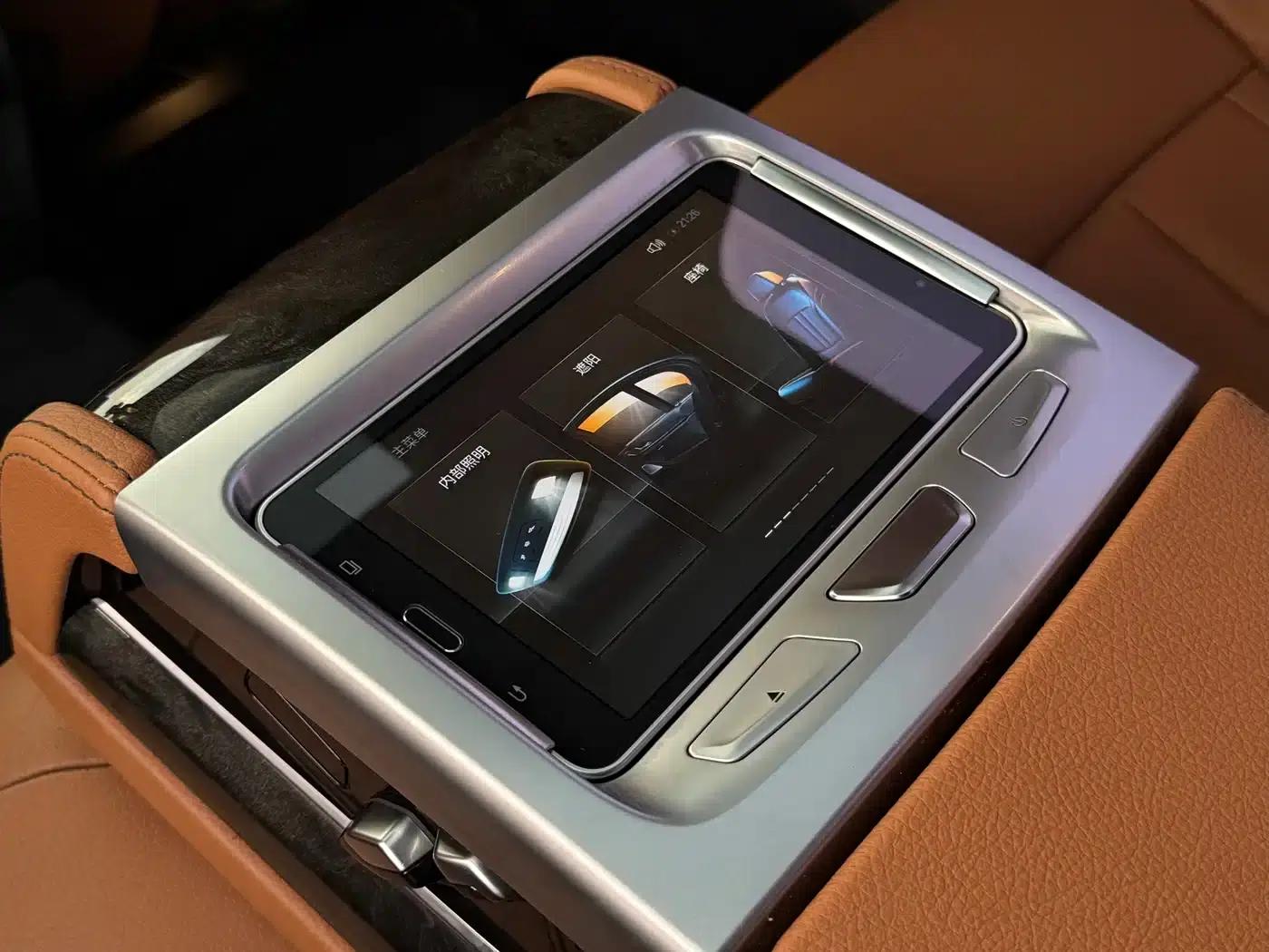 2018 BMW 5 Series Facelift 530Li Luxury M Sport Package — миниатюра 30