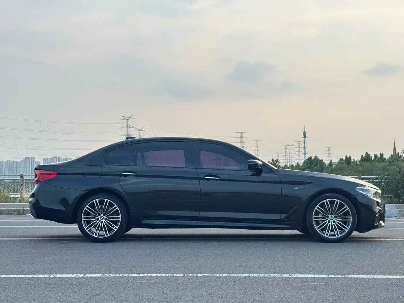 2018 BMW 5 Series Facelift 530Li Luxury M Sport Package — миниатюра 4