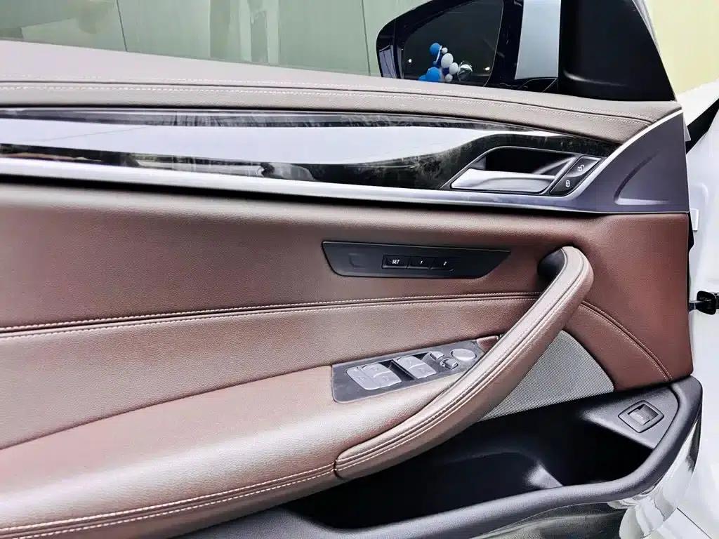 2022 BMW 5 Series Facelift 525Li M Sport Package — миниатюра 11