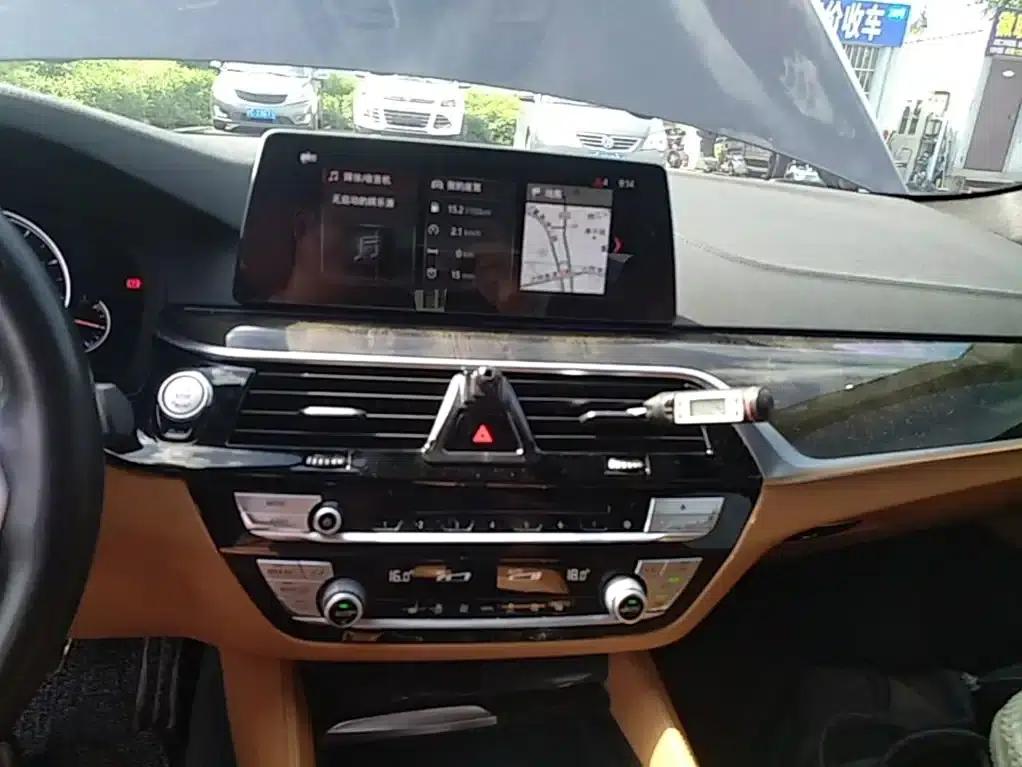 2018 BMW 5 Series Facelift 530Li Leading Edition M Sport Package — миниатюра 13