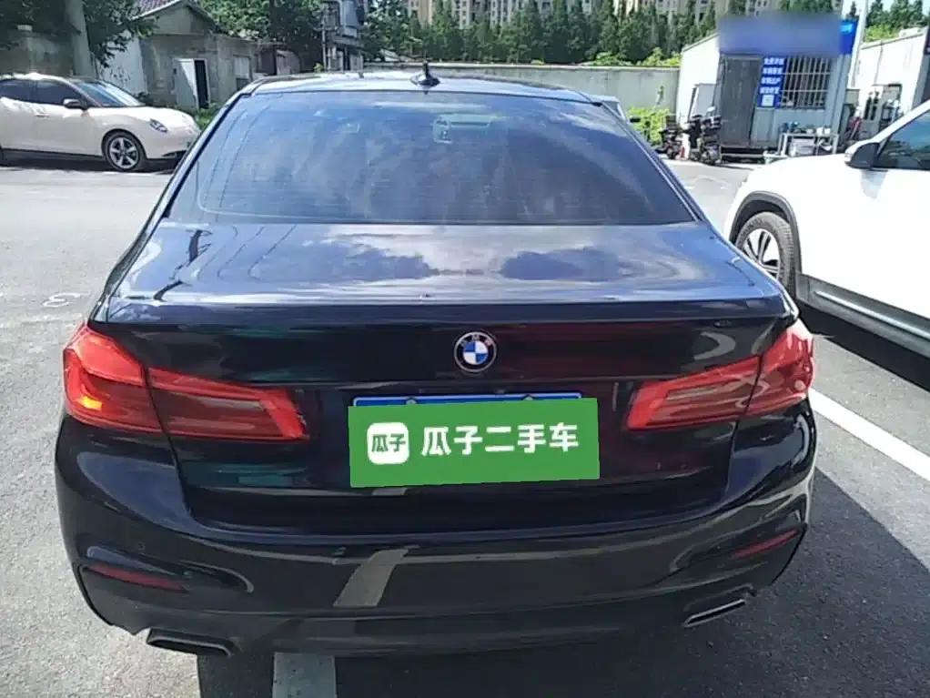 2018 BMW 5 Series Facelift 530Li Leading Edition M Sport Package — миниатюра 6