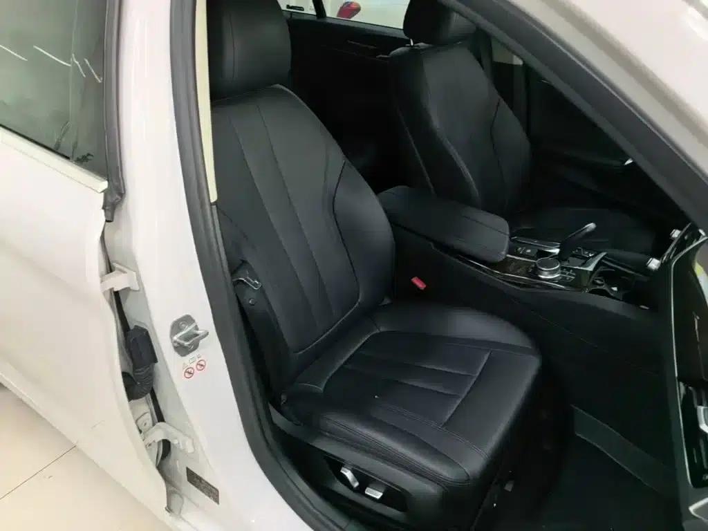 2018 BMW 5 Series 525Li Luxury Package — миниатюра 25