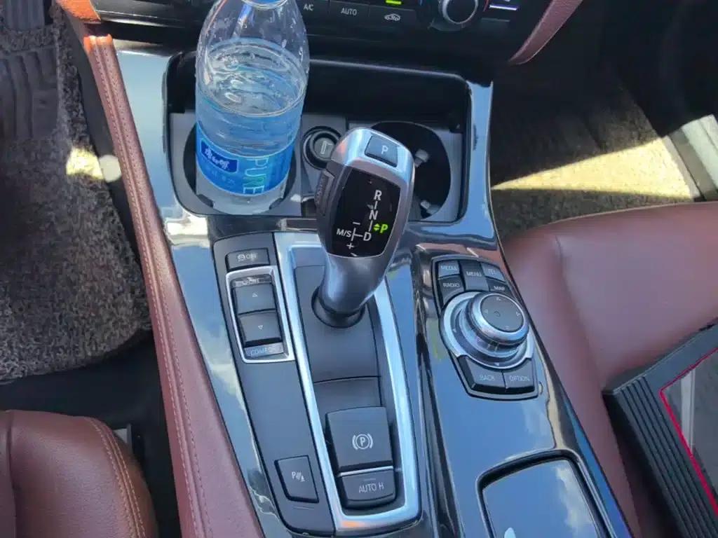 2014 BMW 5 Series 525Li Leading Edition — миниатюра 14