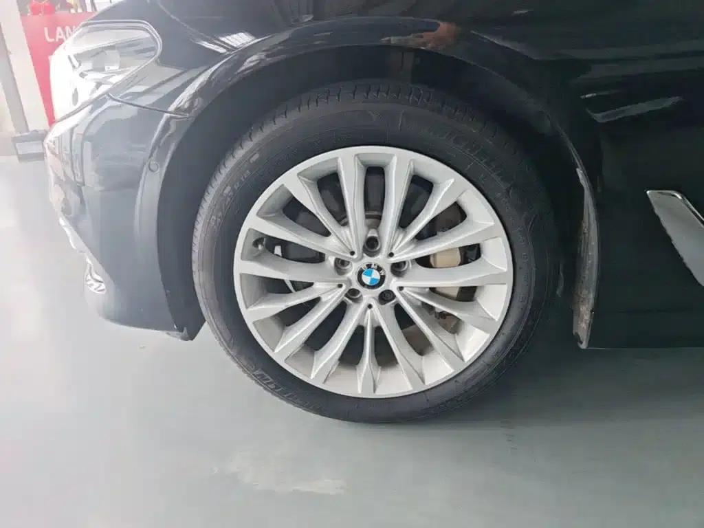 2018 BMW 5 Series Facelift 530Li Leading Luxury Package — миниатюра 23