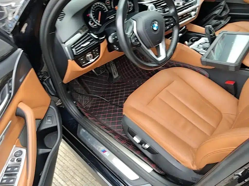 2018 BMW 5 Series 530Li Leading Edition M Sport Package — миниатюра 16