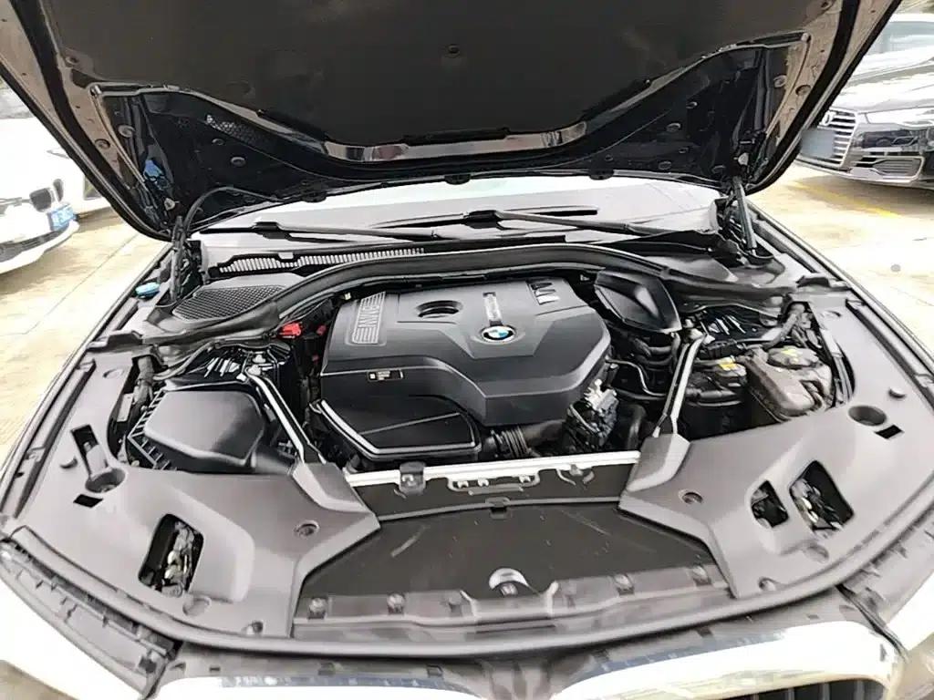 2018 BMW 5 Series 530Li Leading Edition M Sport Package — миниатюра 20