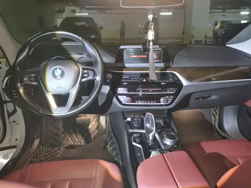 BMW 5 Series 2018 528Li Launch Special Edition — миниатюра 13