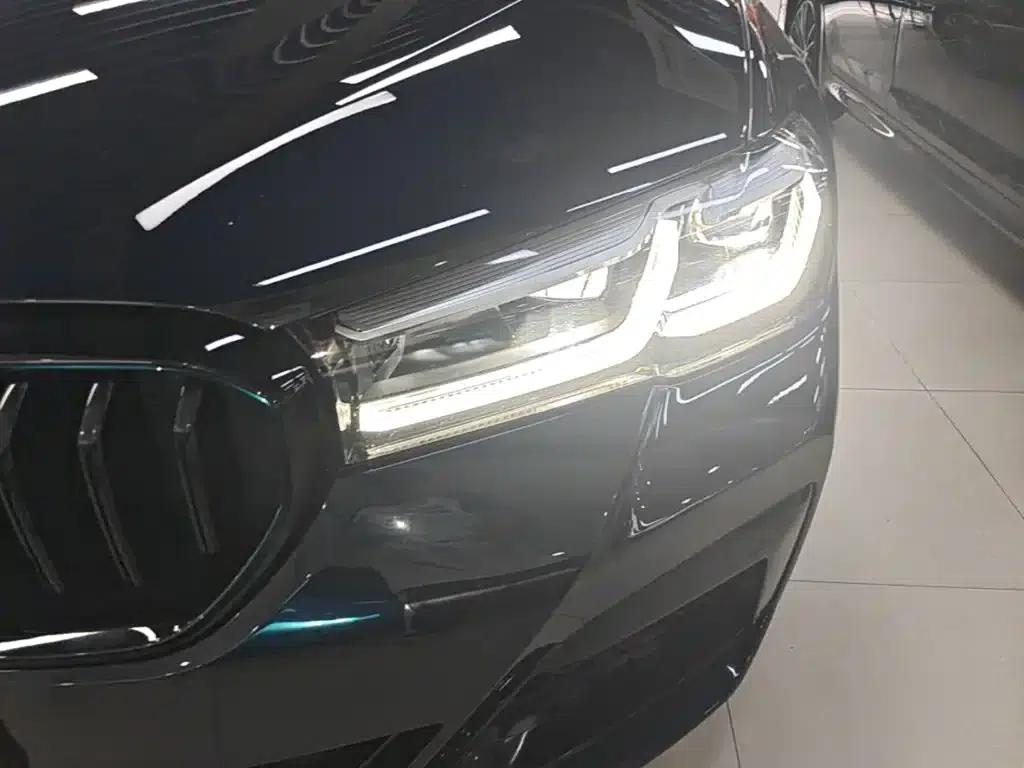 2021 BMW 5 Series 530Li Leading Edition M Sport Package — миниатюра 24