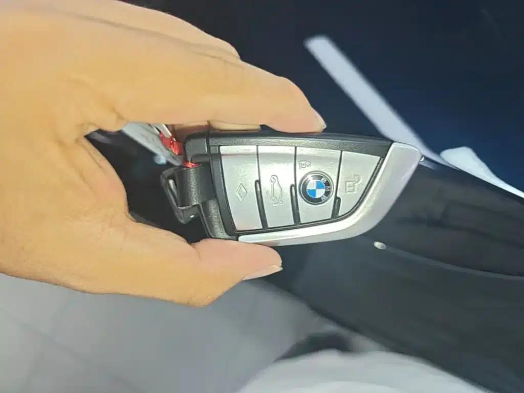 2021 BMW 5 Series 530Li Leading Edition M Sport Package — миниатюра 9