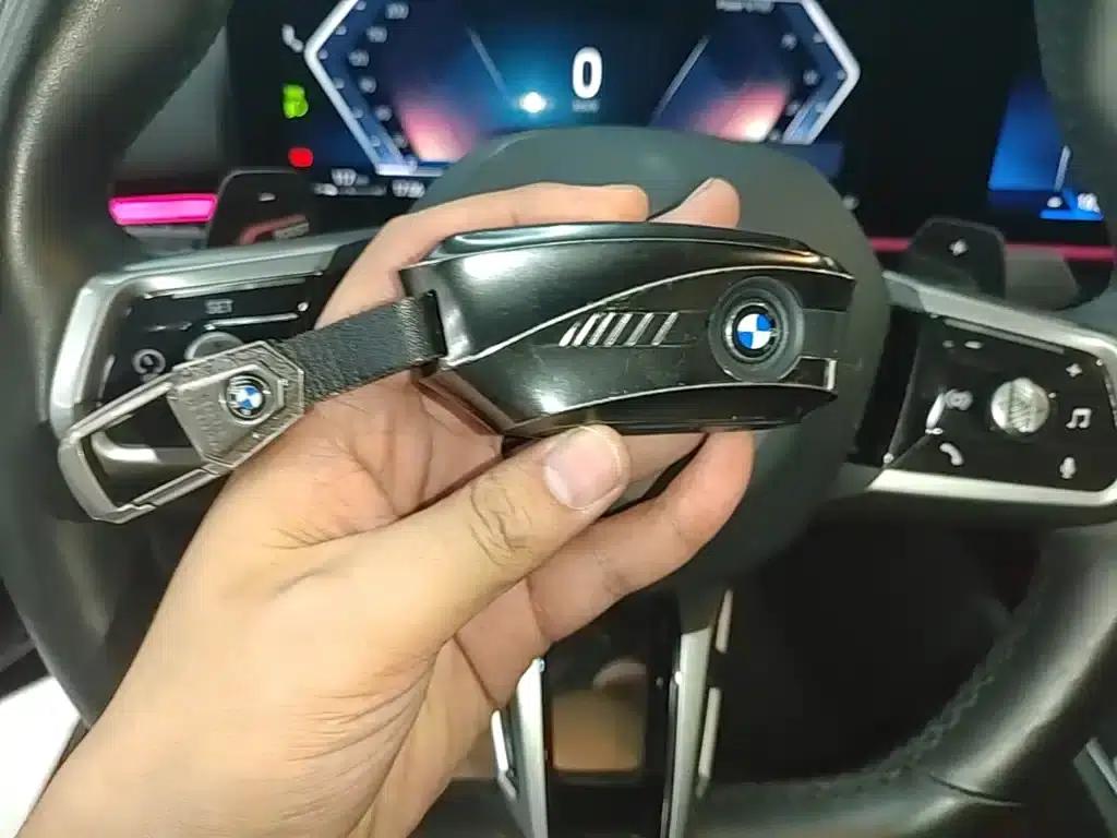 2024 BMW 5 Series 530Li Leading Edition M Sport Package — миниатюра 9