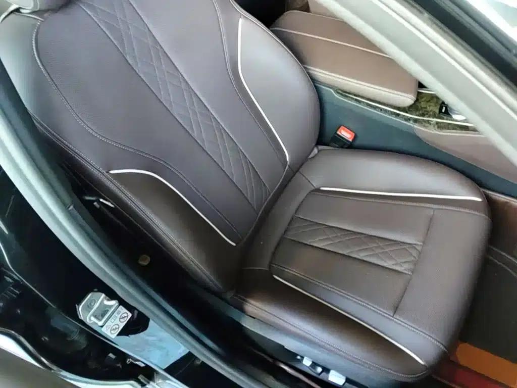 2021 BMW 5 Series 525Li M Sport Package — миниатюра 25