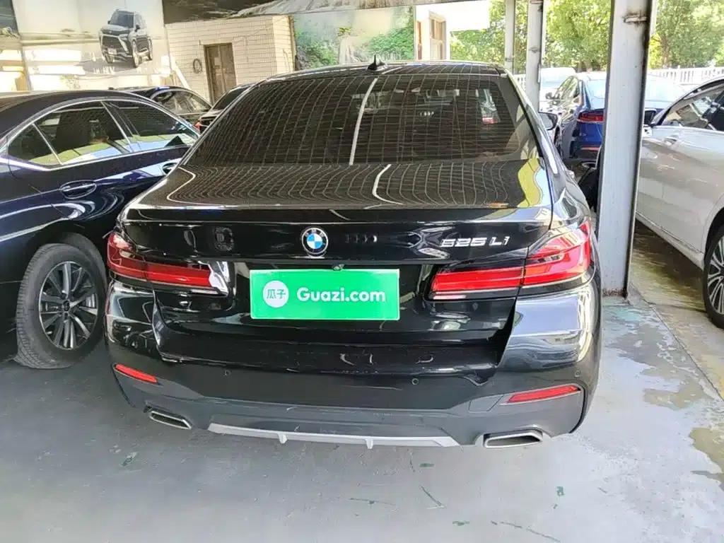 2021 BMW 5 Series 525Li M Sport Package — миниатюра 6