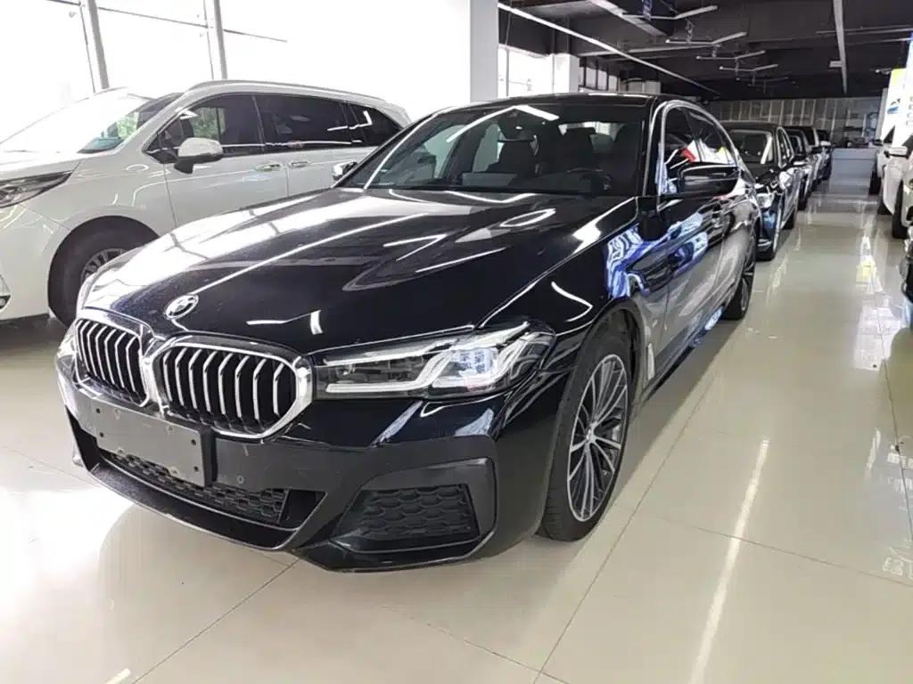 2022 BMW 5 Series Facelift 530Li Leading Edition M Sport Package — миниатюра 1