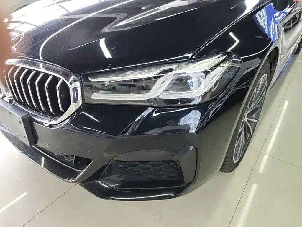2022 BMW 5 Series Facelift 530Li Leading Edition M Sport Package — миниатюра 24