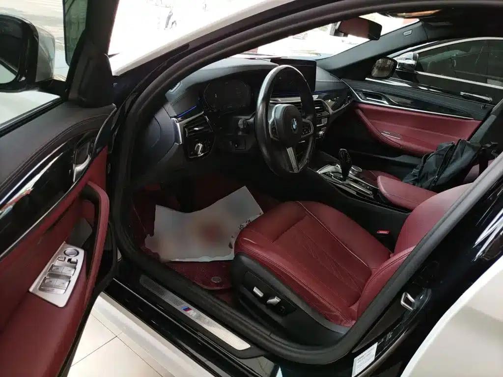 2021 BMW 5 Series 525Li M Sport Package — миниатюра 12
