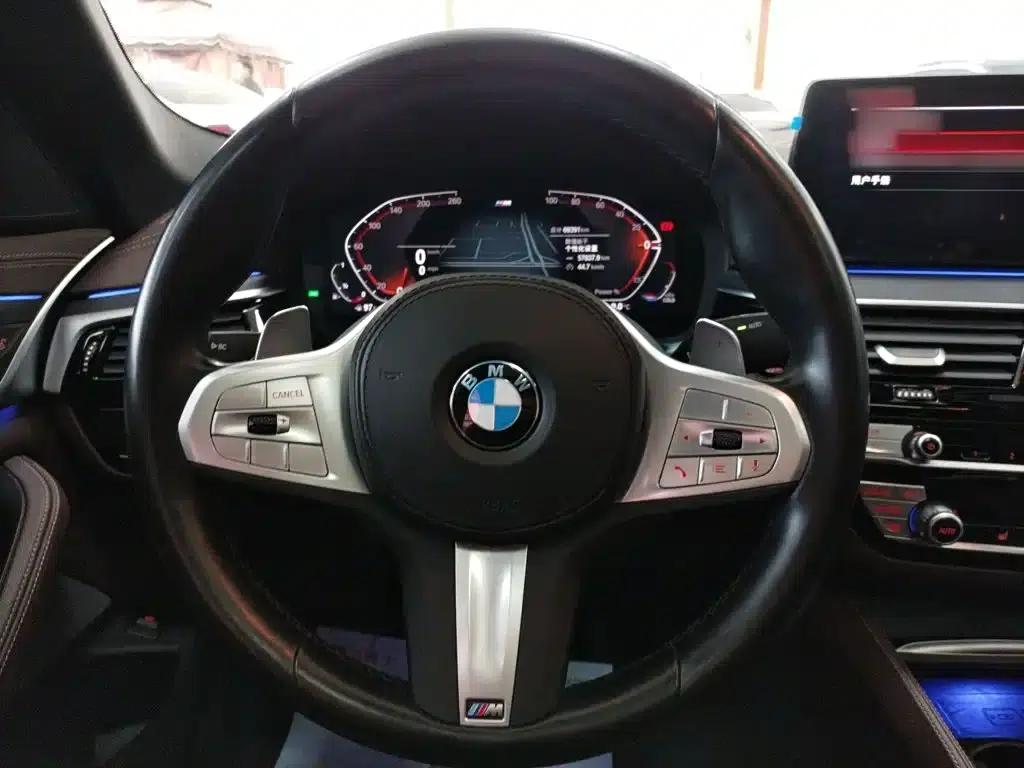 2023 BMW 5 Series 530Li Leading Edition M Sport Package — миниатюра 7
