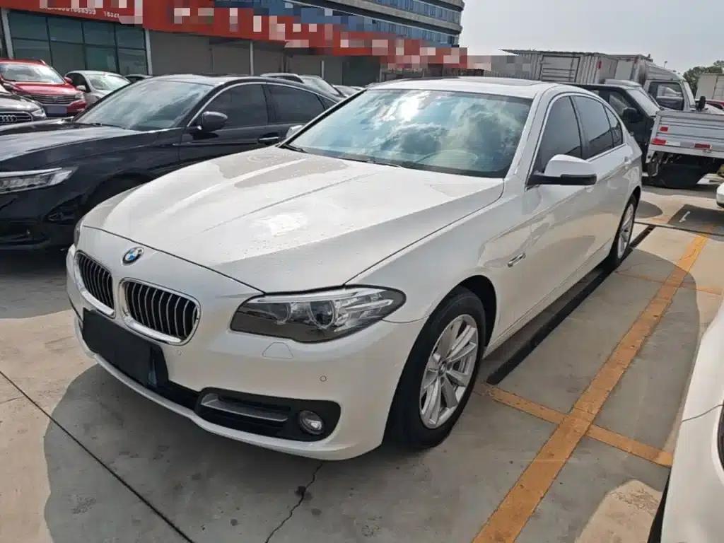 BMW 5 Series 2017 520Li Elegant Edition — миниатюра 1