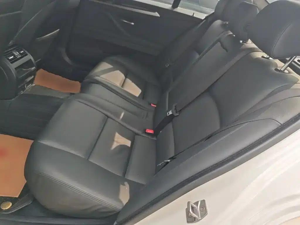 BMW 5 Series 2017 520Li Elegant Edition — миниатюра 17