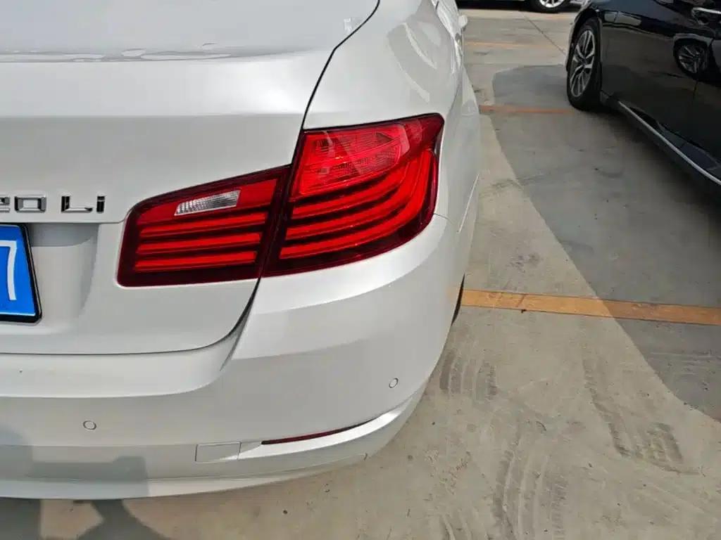 BMW 5 Series 2017 520Li Elegant Edition — миниатюра 8