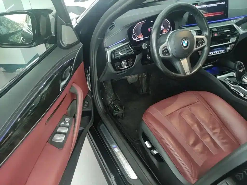 2020 BMW 5 Series 530Li Luxury M Sport Package — миниатюра 16