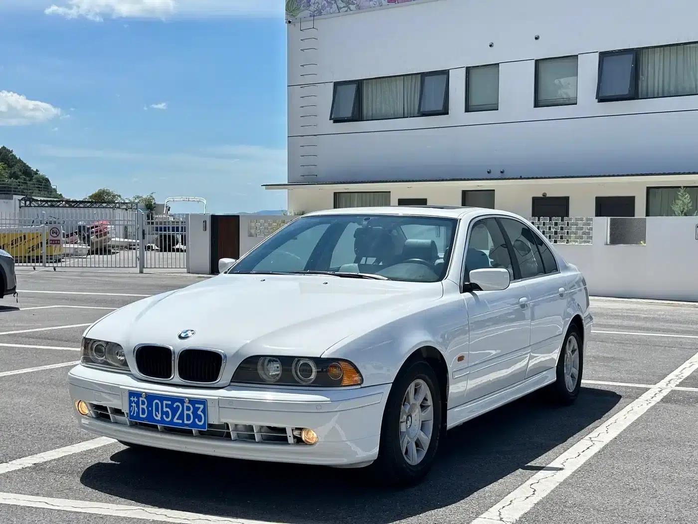 BMW 5 Series (Imported) 2003 520i — миниатюра 1